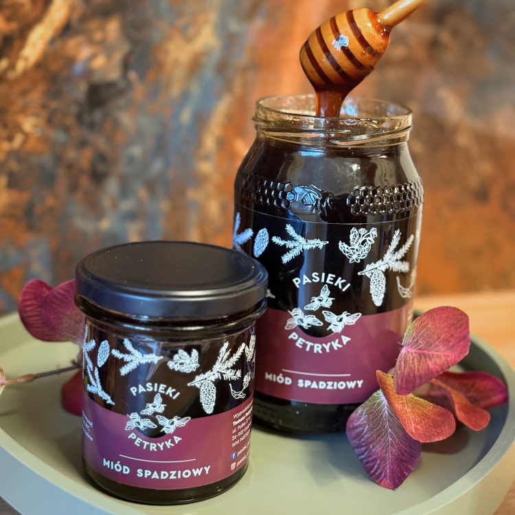 sloiki-miodu-ze-spadzi-iglastej-pasieki-petryka..png